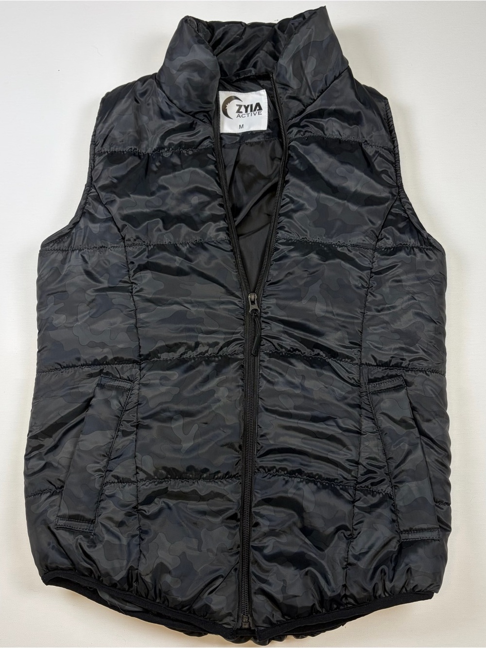 ZYIA ACTIVE BLACK GRAY CAMO QUILTED PUFFER VEST WOMENS SIZE MEDIUM